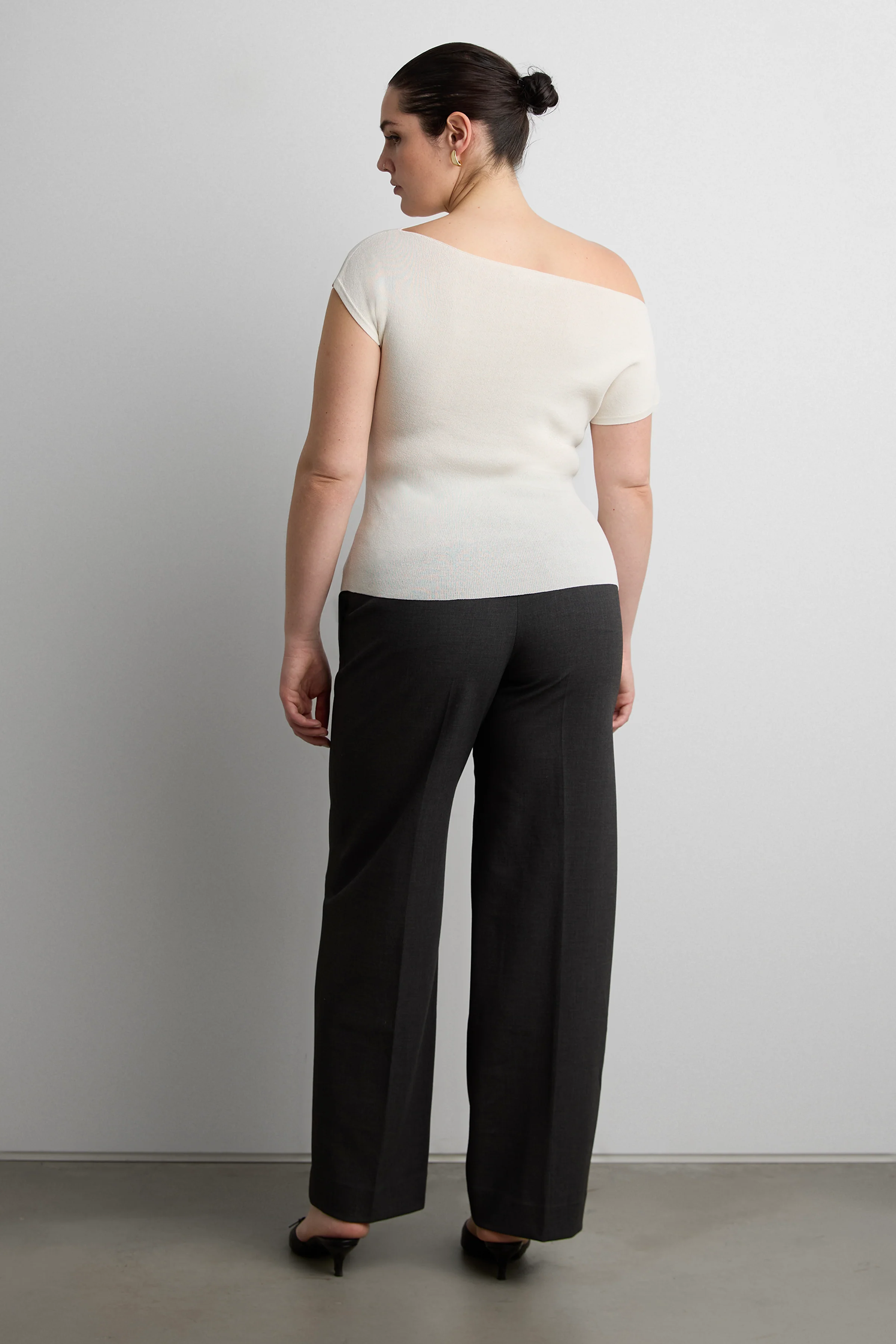 ASYMMETRICAL OFF THE SHOULDER CAP SLEEVE SWEATER - Image 4