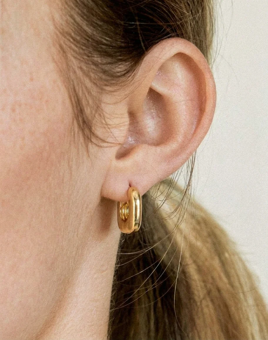 CHUBBY SQUARE SHAPED HUGGIE HOOPS - Image 3