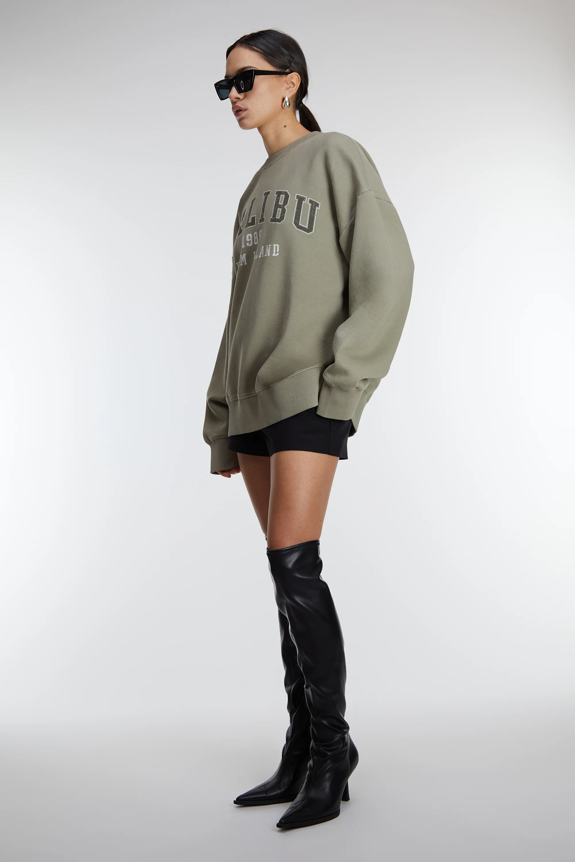 FLEECE STUDIO GRAPHIC SWEATSHIRT - Image 7