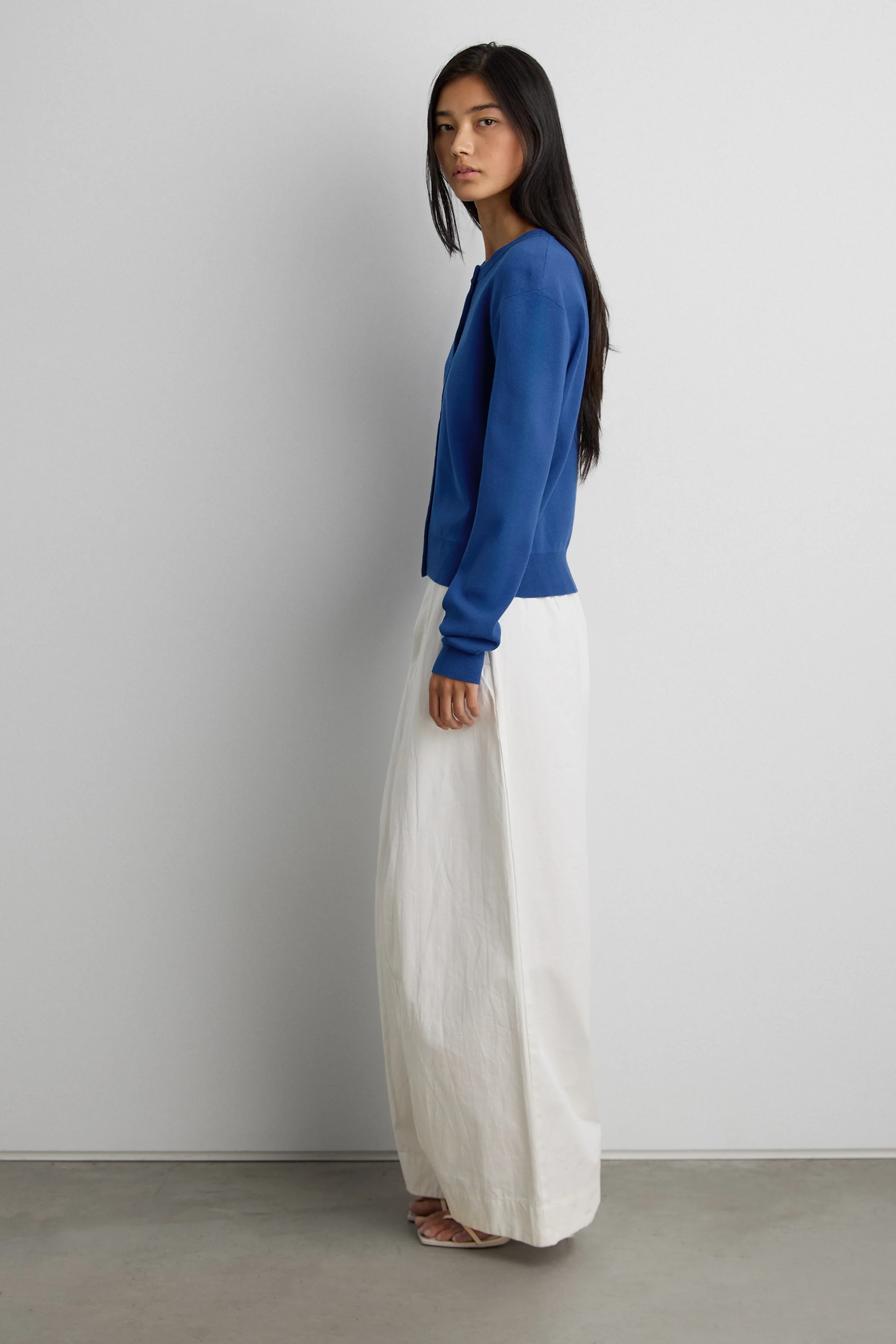 BUTTON UP CARDIGAN - Image 32