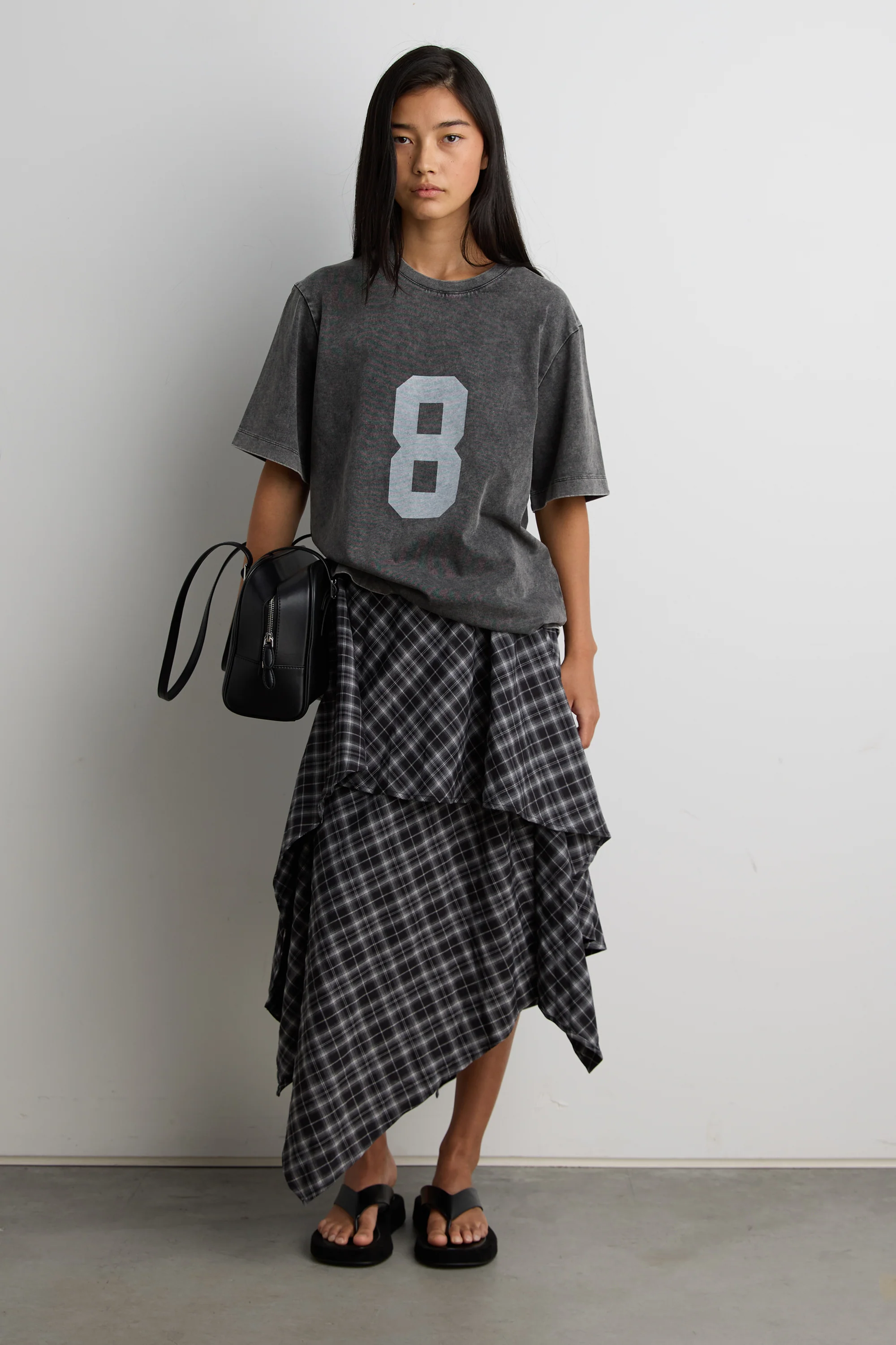 GRAPHIC T-SHIRT - Image 3