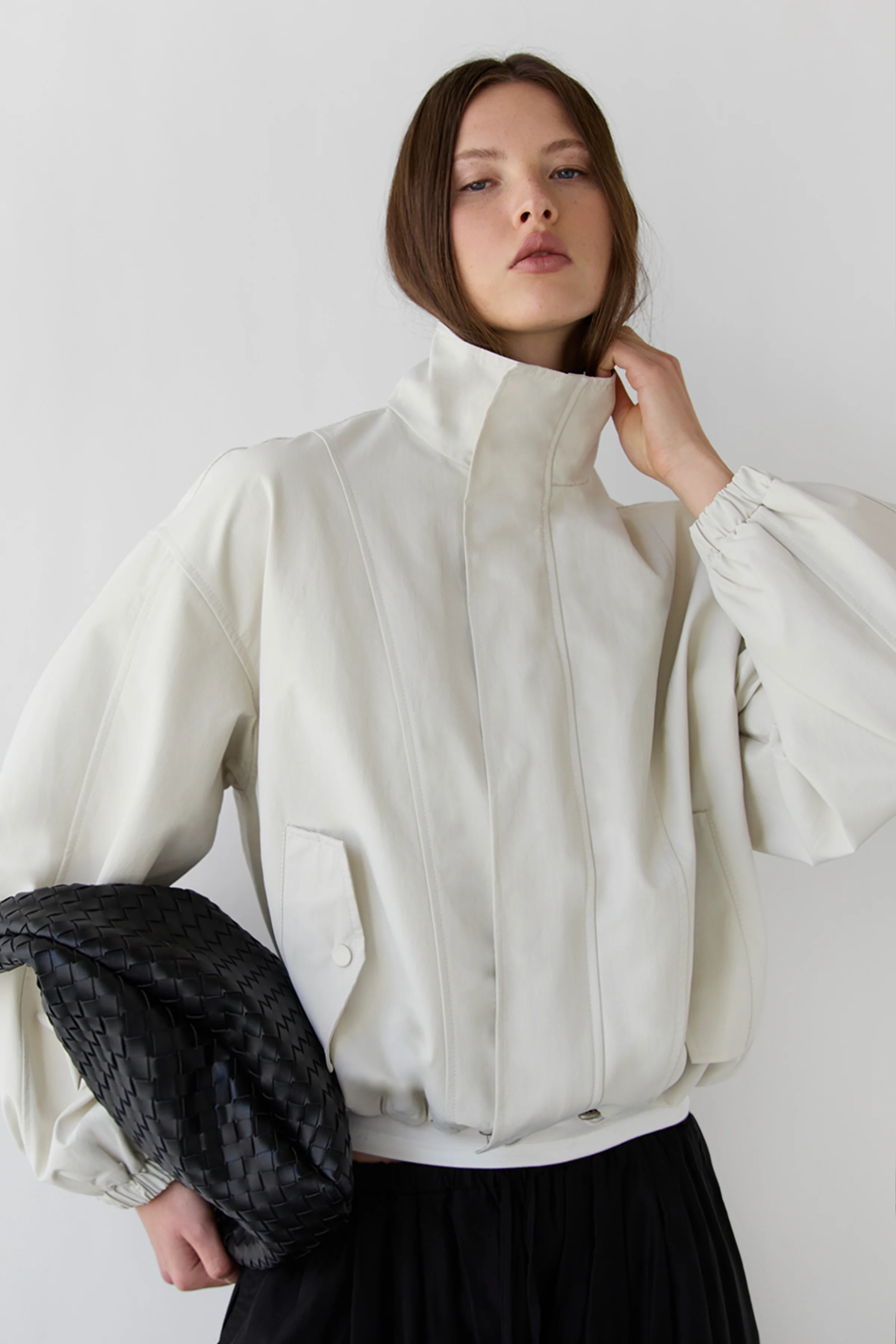 HIGH FUNNEL NECK CROPPED DRAWSTRING JACKET - Image 11
