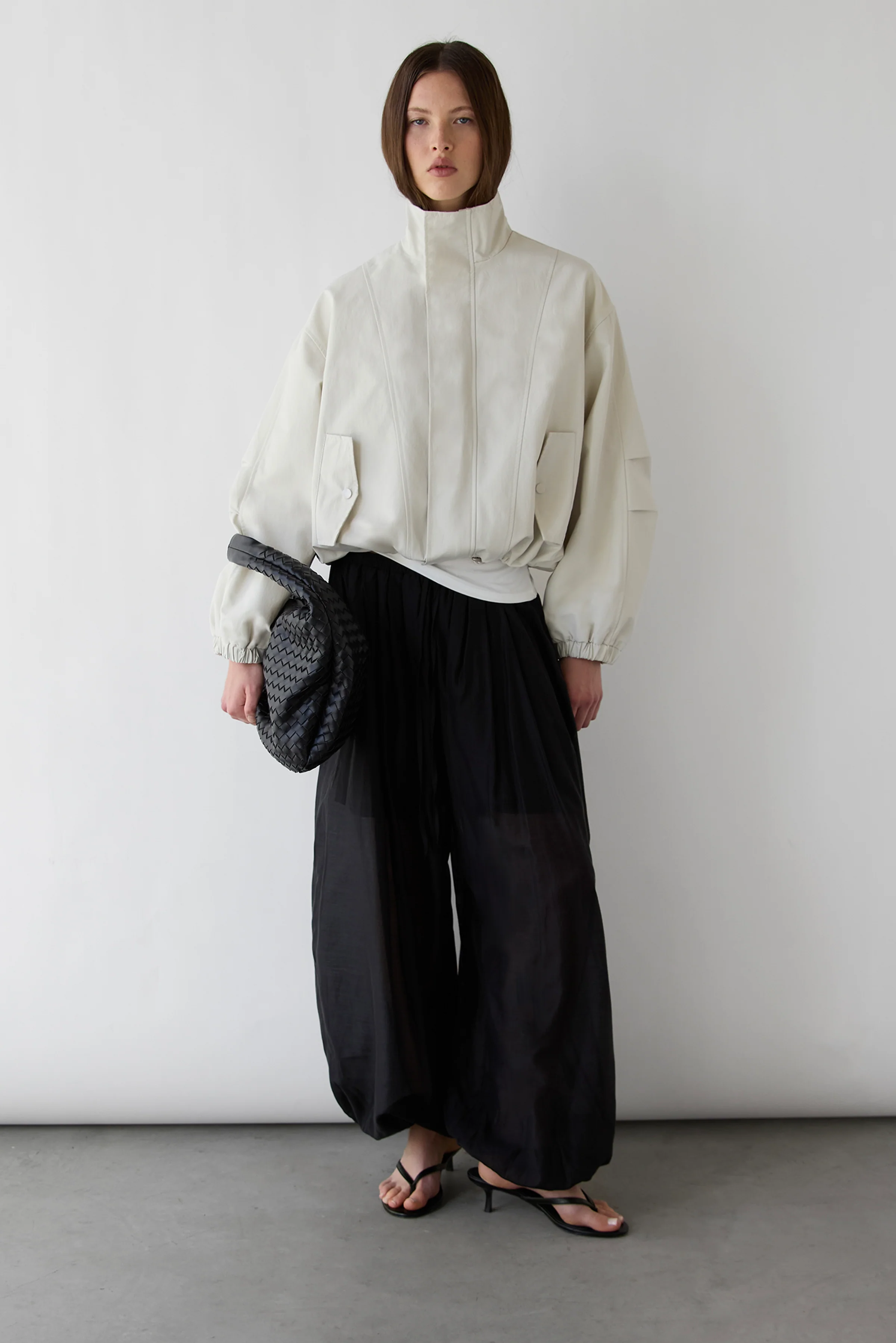 HIGH FUNNEL NECK CROPPED DRAWSTRING JACKET - Image 9