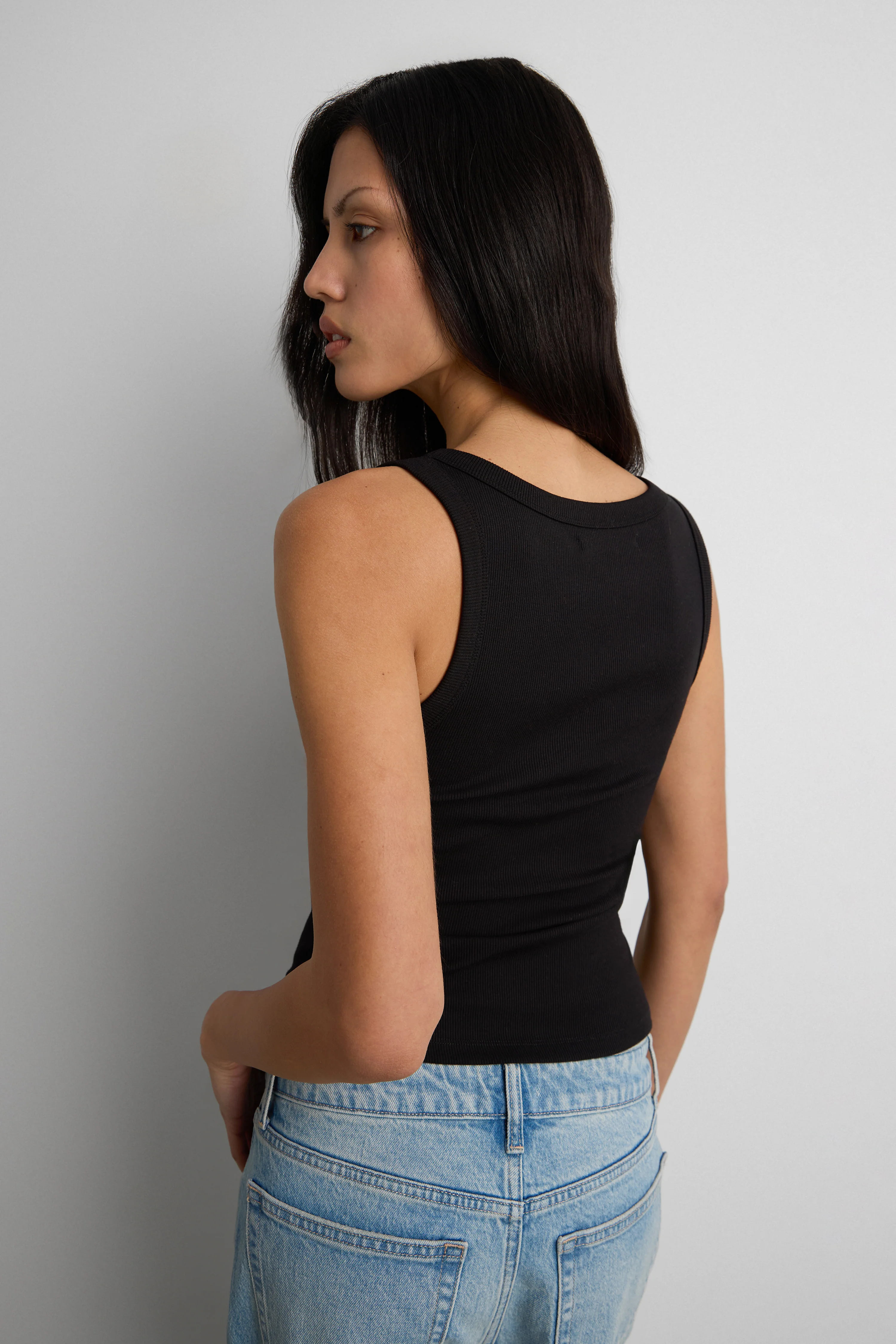 RIBBED MODAL SCOOP NECK TANK TOP - Image 3