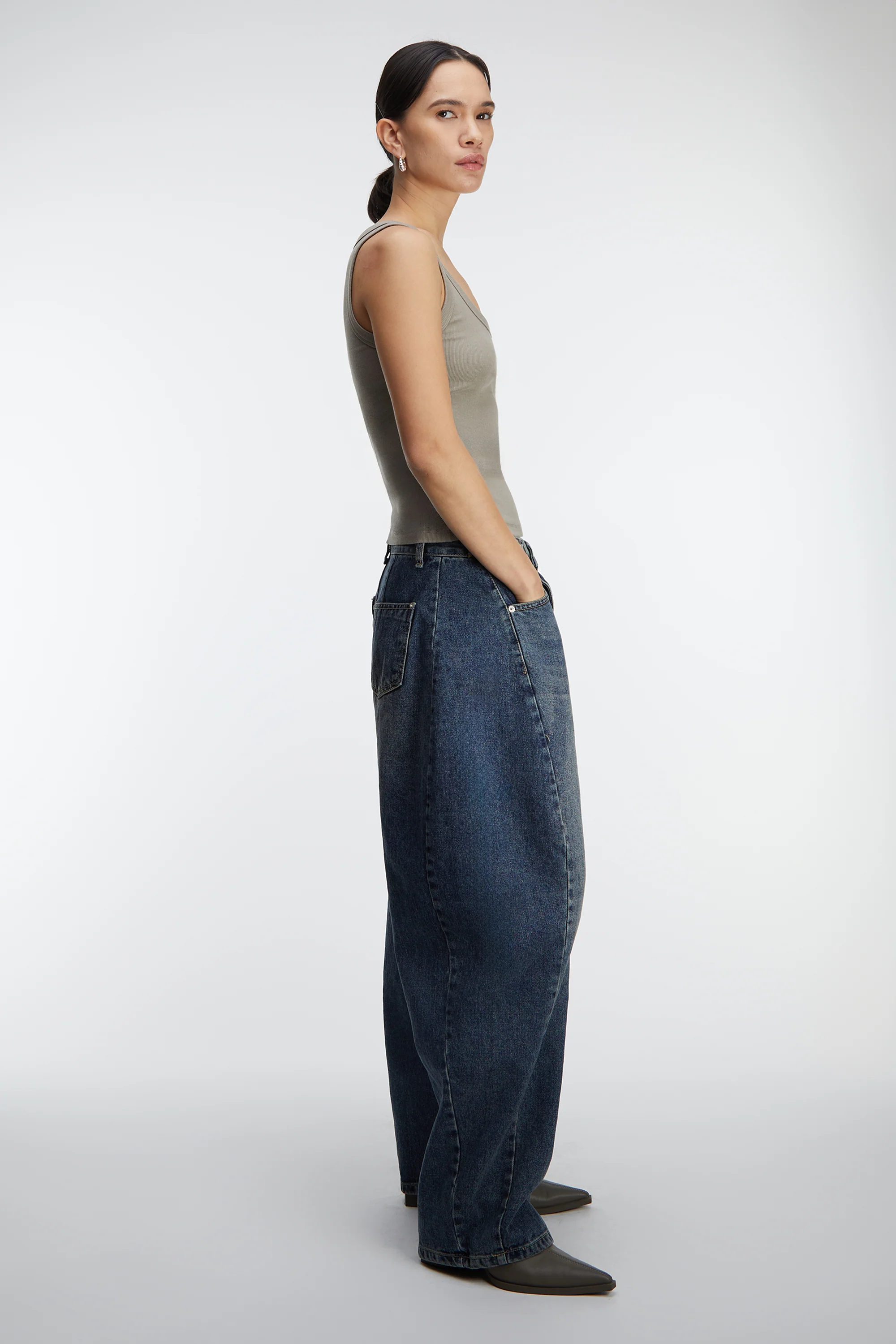RIBBED MODAL SCOOP NECK TANK TOP - Image 9