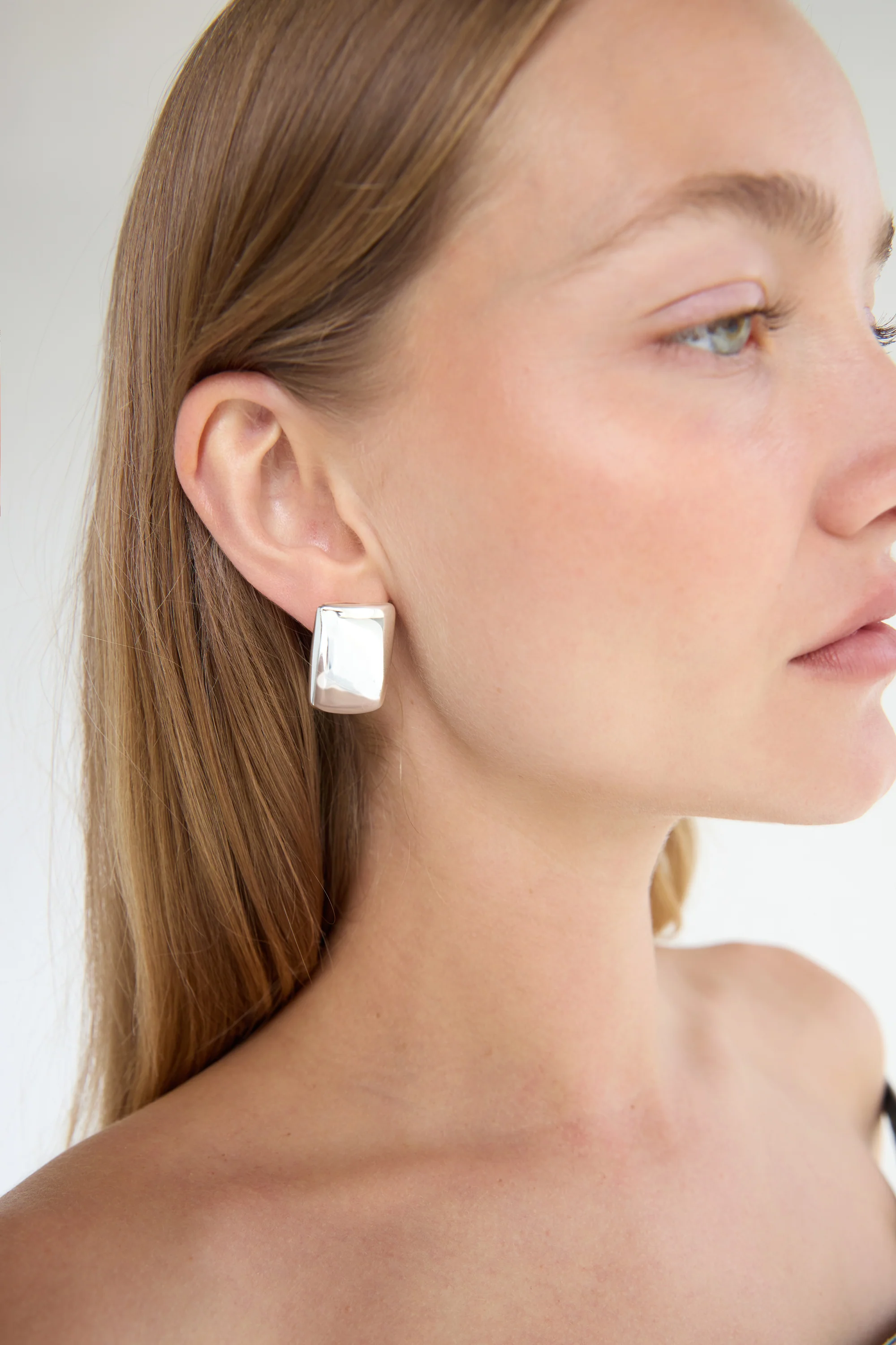STUD SQUARE EARRING - Image 3
